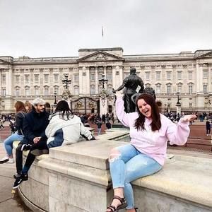 Meet your Posher, Caroline